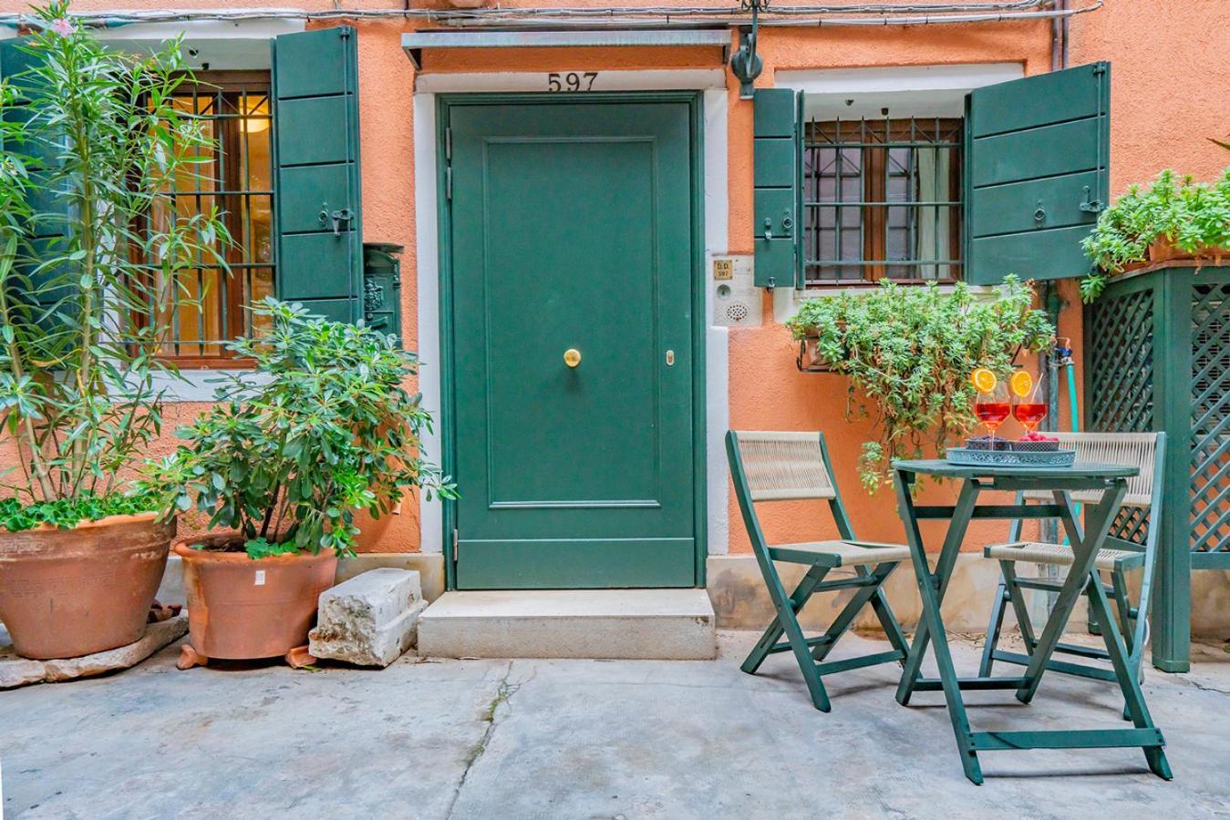 ヴェネツィアLo Squero 1 The Secret Courtyard In Dorsoduroアパートメント 部屋 写真
